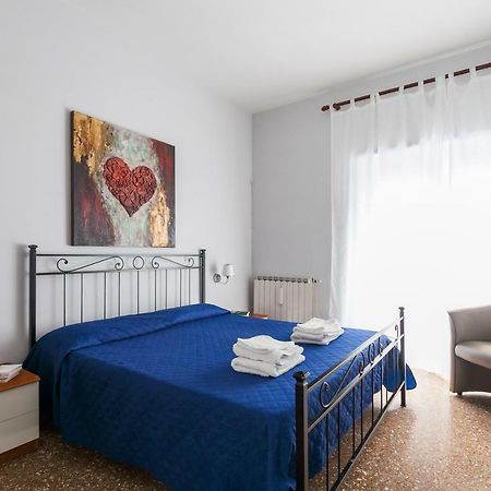 Guest House Marconi Рим Екстер'єр фото